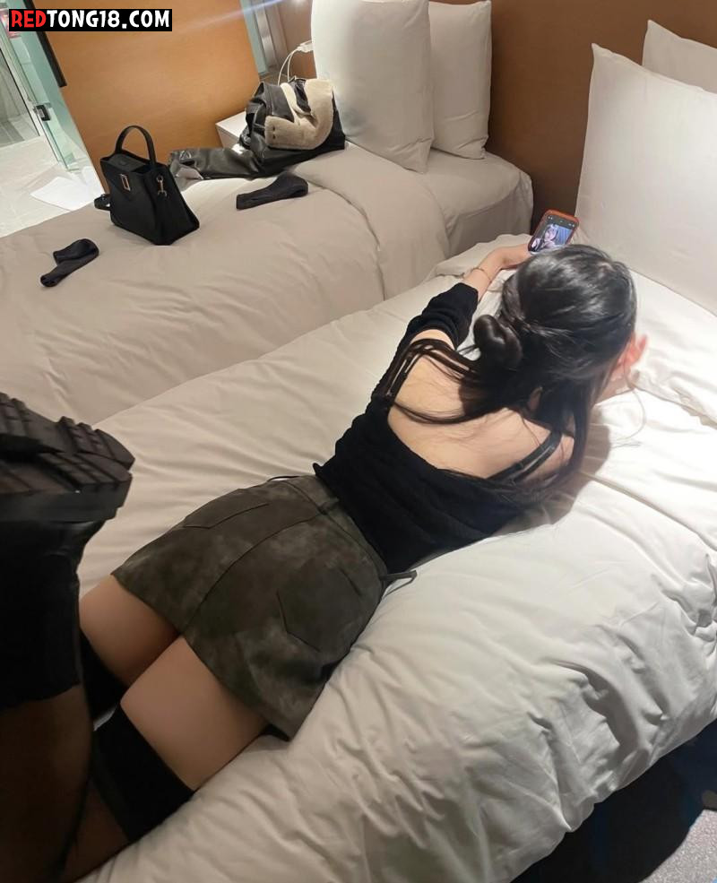 상상하게 되는 히나