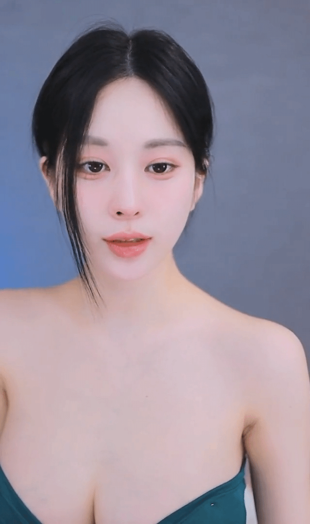 청초 그자체