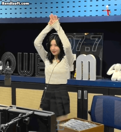 [아이즈원] 영스에서 춤추는 DJ 권은비