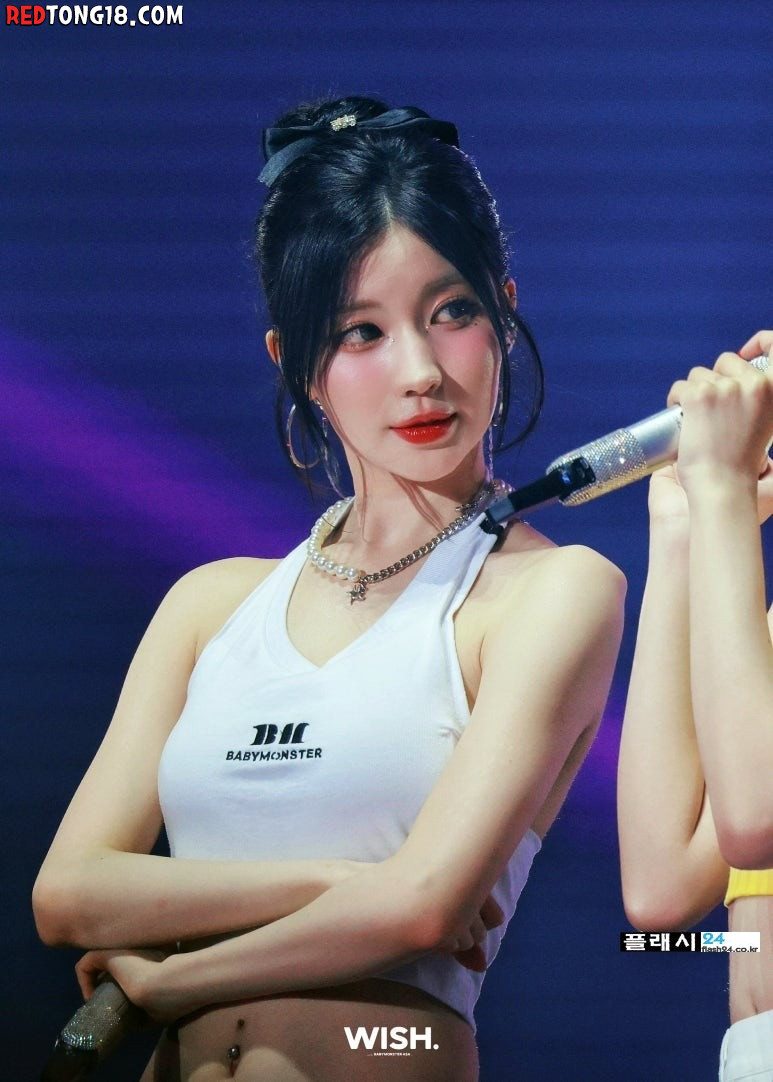 베이비몬스터 아사의 나시티 팬서비스