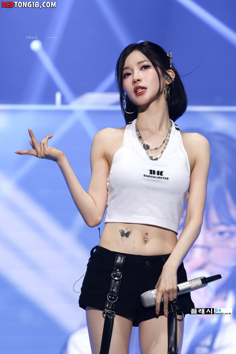 베이비몬스터 아사의 나시티 팬서비스