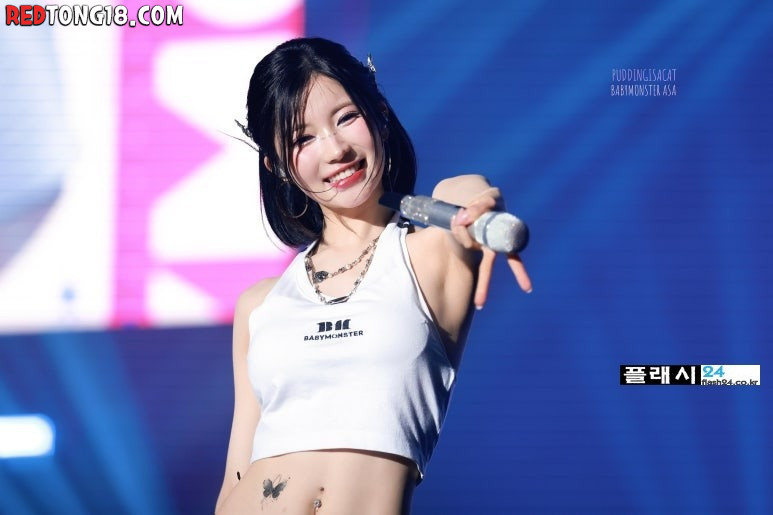 베이비몬스터 아사의 나시티 팬서비스