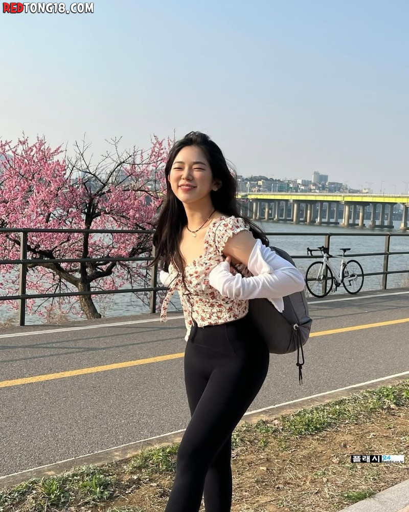 자꾸 어필하는 수비 레깅스