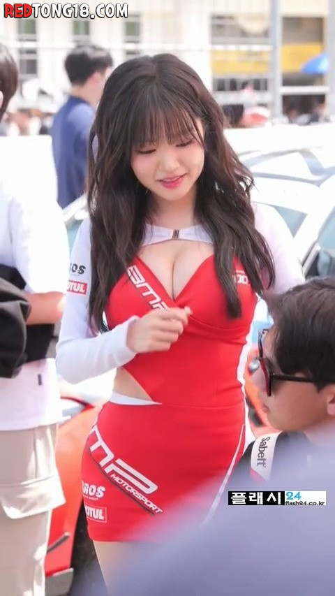 본업 뛰는 홍지은