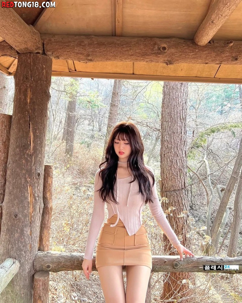 몸매 상당히 좋은 락킷걸 한이슬