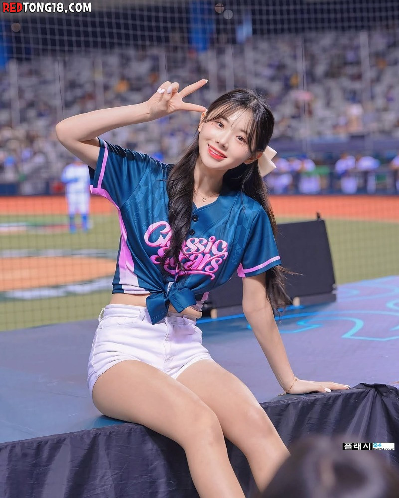 피지컬이 장난 아닌 99년생 치어리더