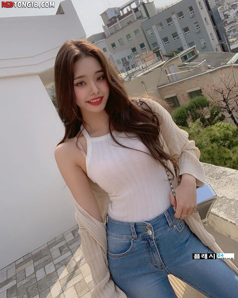 반전 몸매의 소유자 송지아