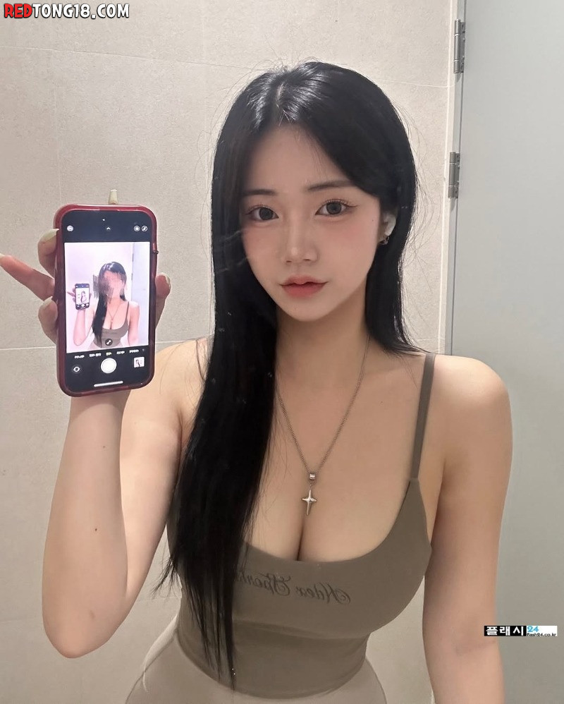 청순한 얼굴에 그렇지 못한 몸매
