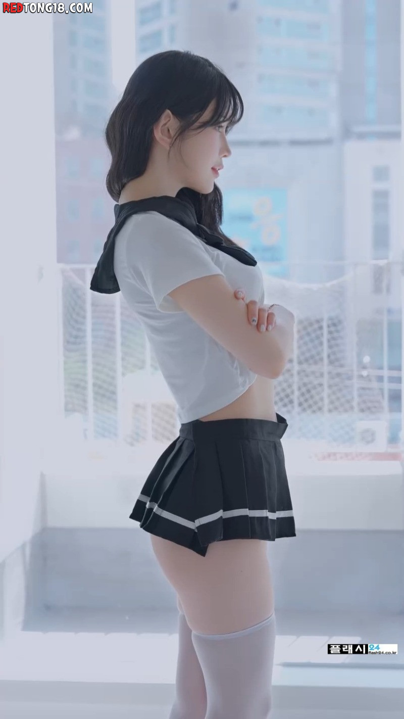 ㅇㅎ)모델 희솔 크롭 세라복