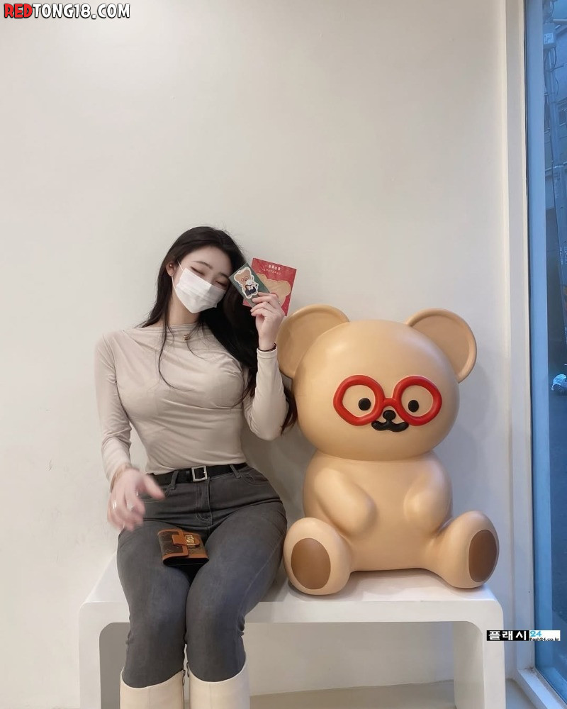 여전한 치골녀 채온