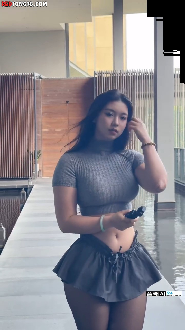 이 누나 허벅지 운동 얼마나 열심히 한 거야