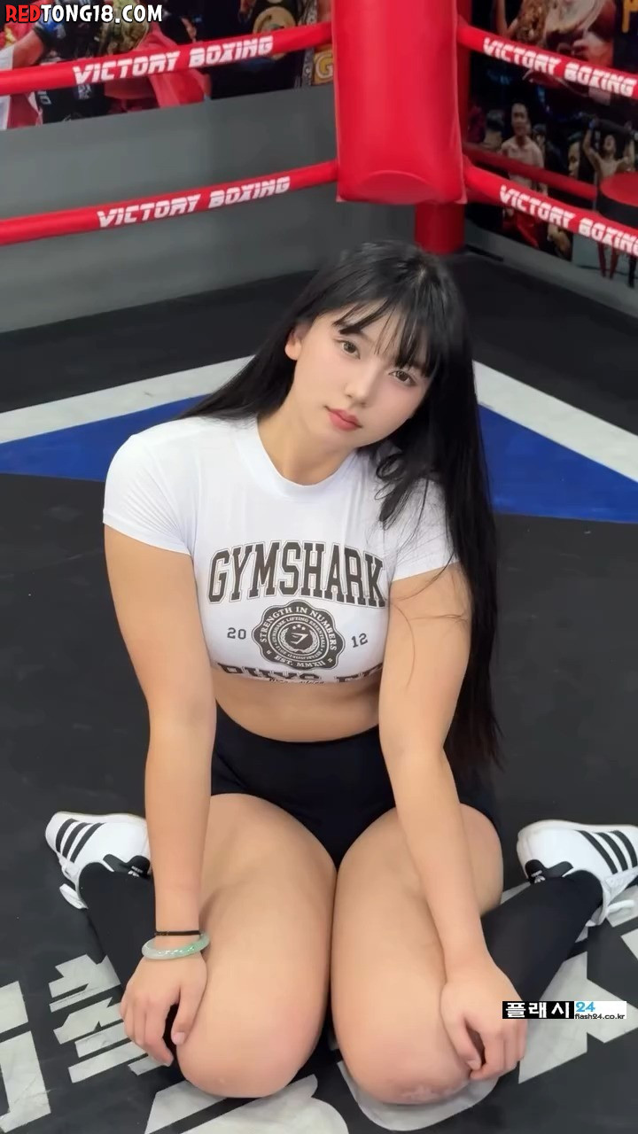이 누나 허벅지 운동 얼마나 열심히 한 거야