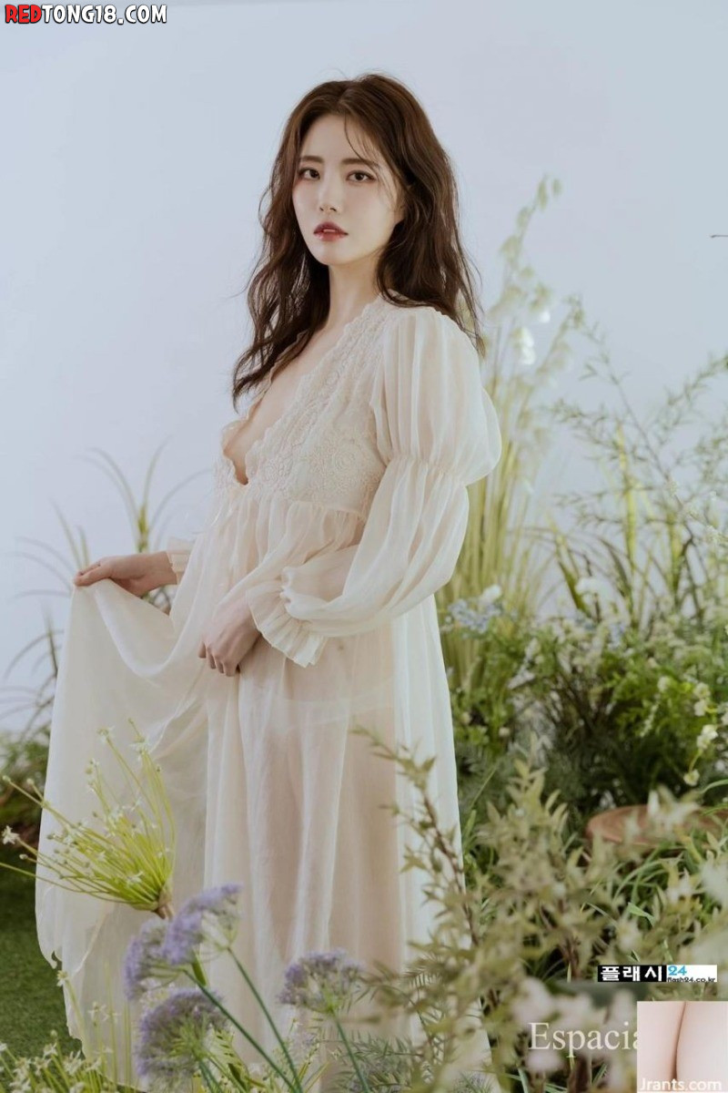 모델 유아 속이 다 비치는 화보