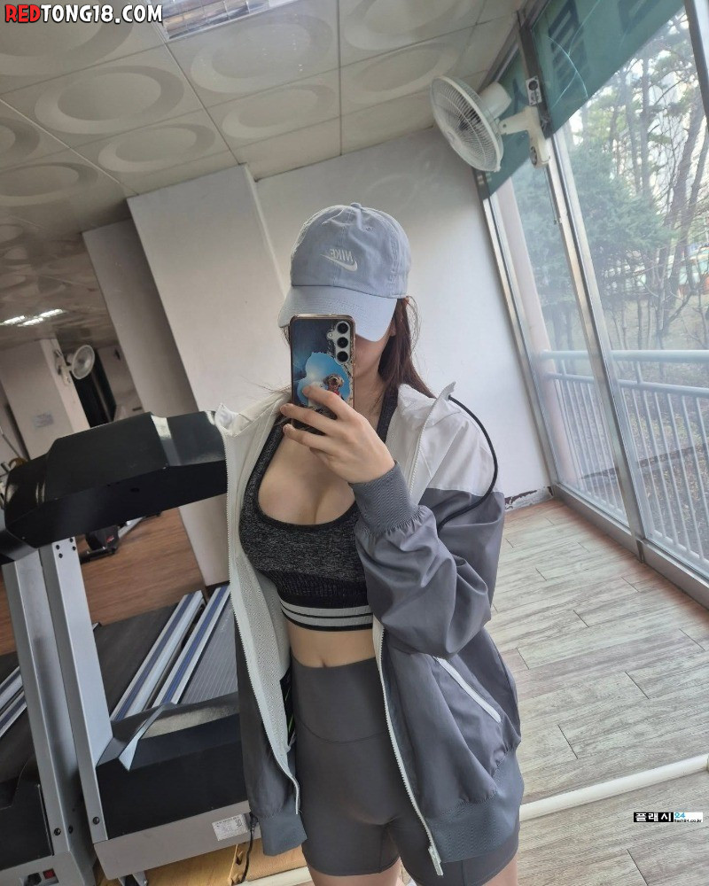 민E 운동복 수준