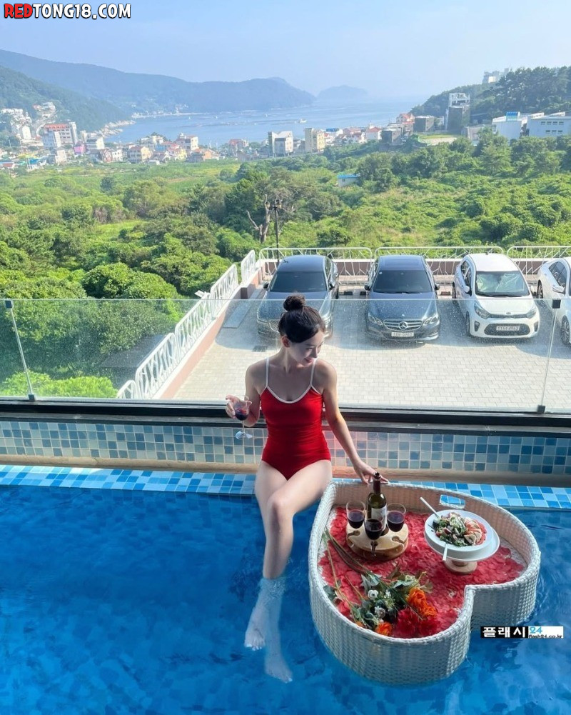 ㅇㅎ)치어리더 김나연 대만 여행 수영복