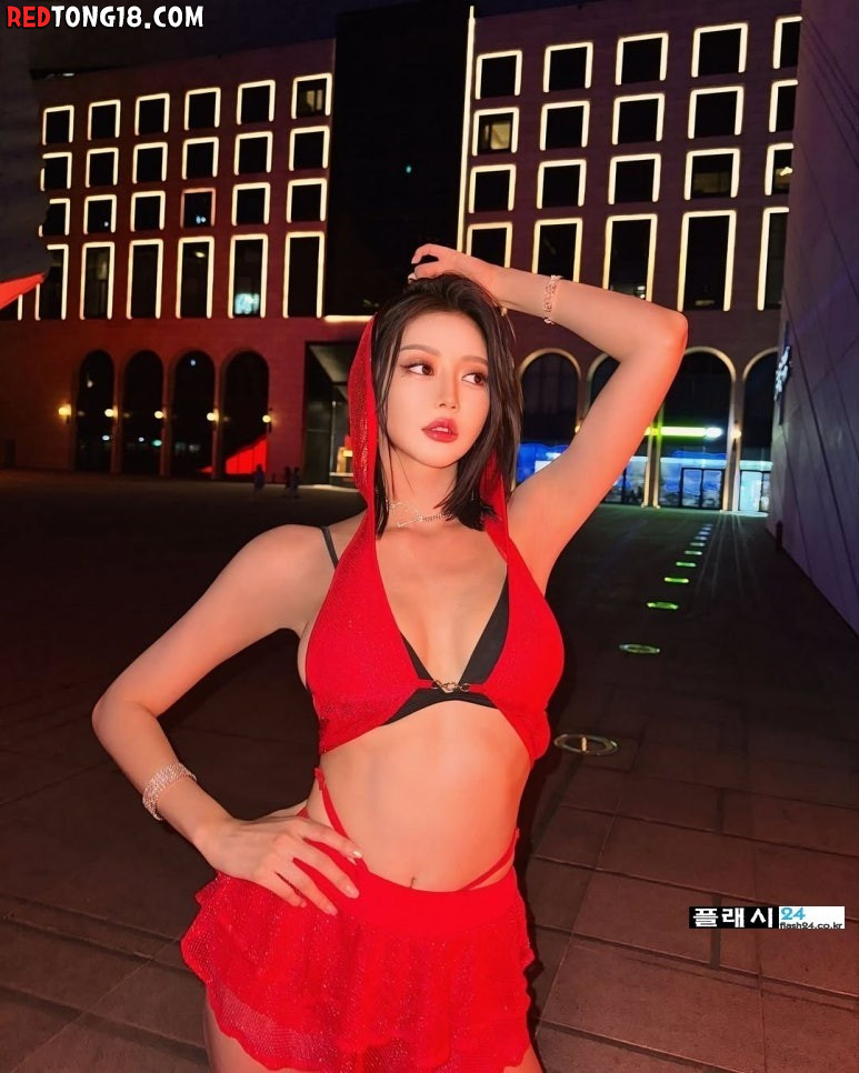 레이싱 모델 박하얀 남자를 환장하는 외출룩