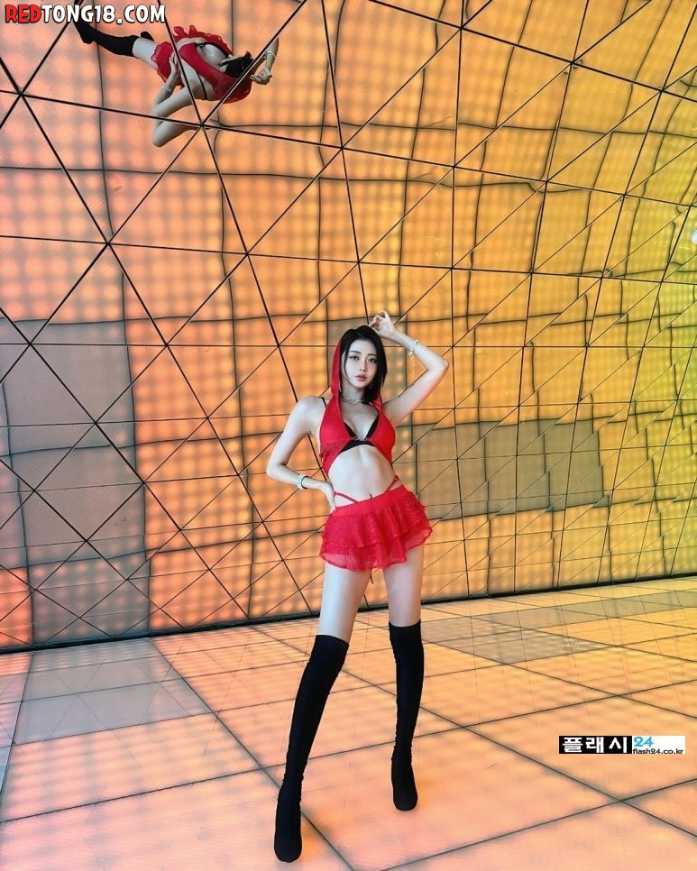 레이싱 모델 박하얀 남자를 환장하는 외출룩