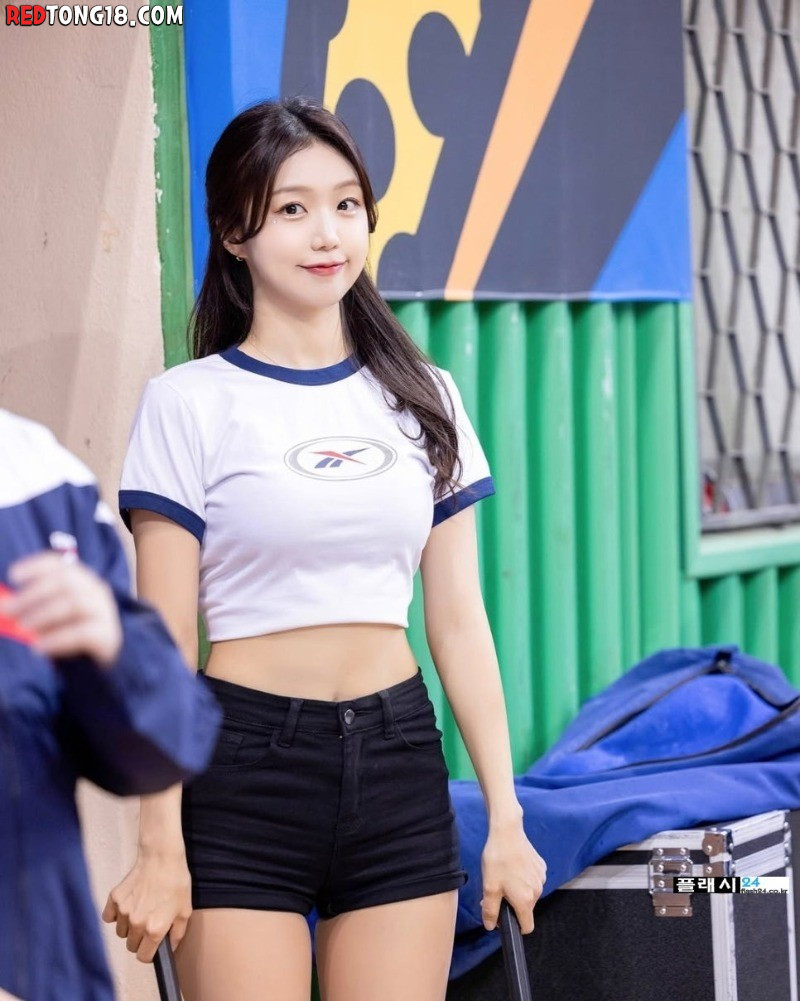 ㅇㅎ)치어리더 이주희 타이트한 흰팬츠 앞 뒤