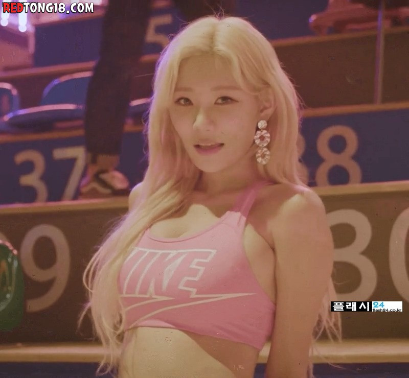 화보 촬영하는 유부녀 빛베리 수준
