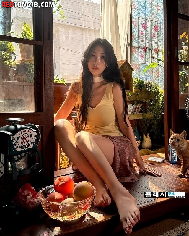 ㅇㅎ)슴 핏줄로 유명한 처자의 다른 모습