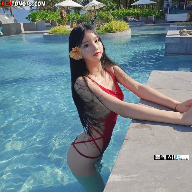 레이싱모델 연지 이런 수영복 참을수없지