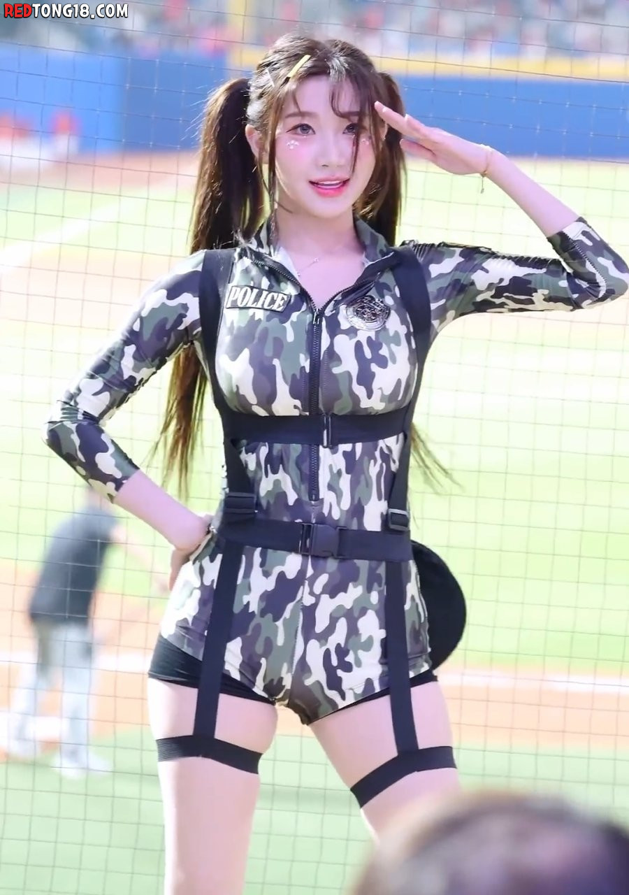 이주은 치어리더 밀리터리룩 슴 크기ㄷㄷ