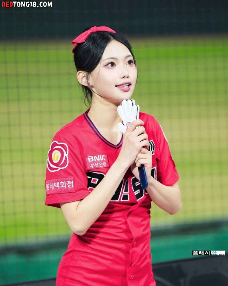 ㅇㅎ)치어리더 김나현 빨간 유니폼 원피스