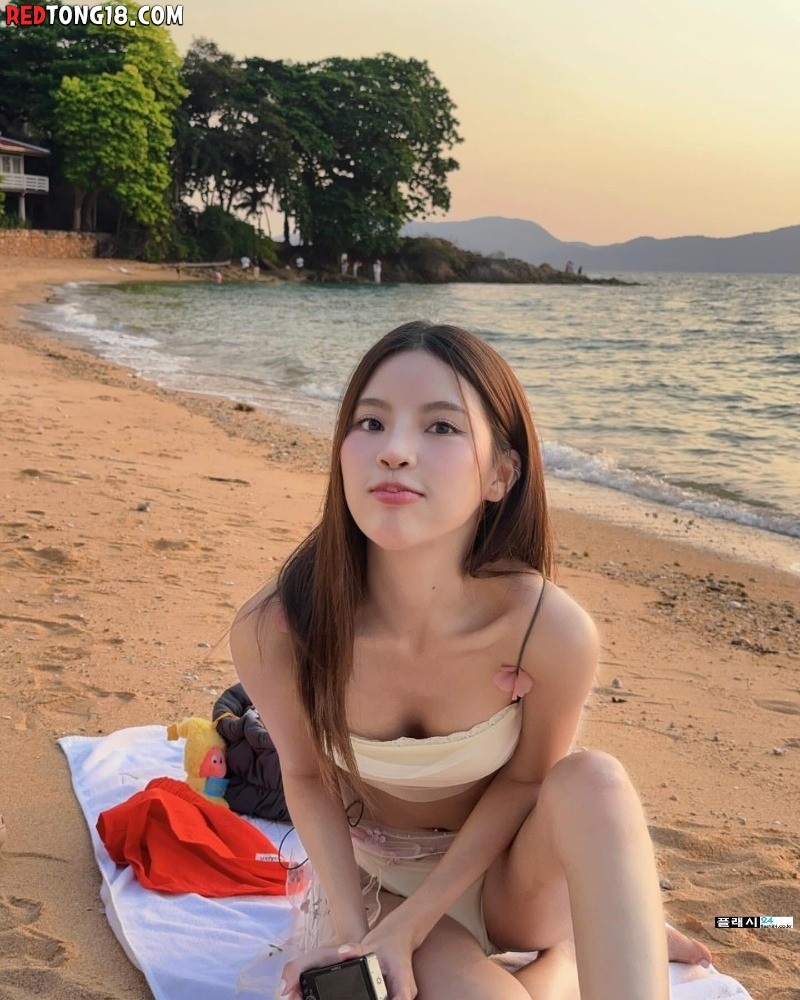 휴가때는 이런 처자가 꼭 필요하죠