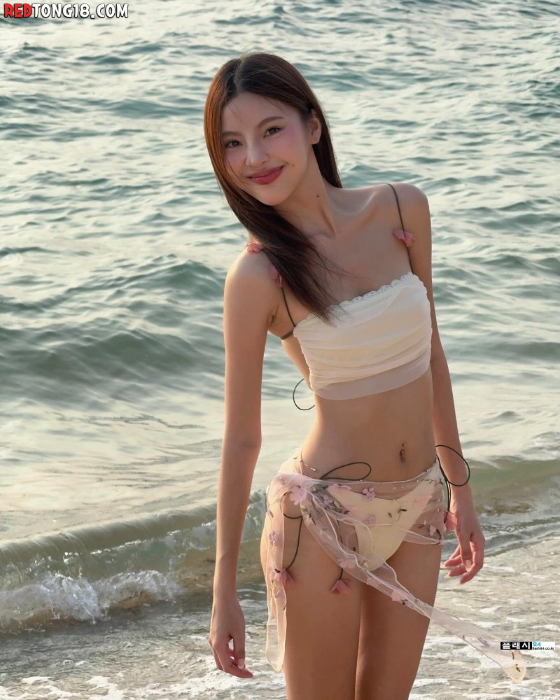 휴가때는 이런 처자가 꼭 필요하죠