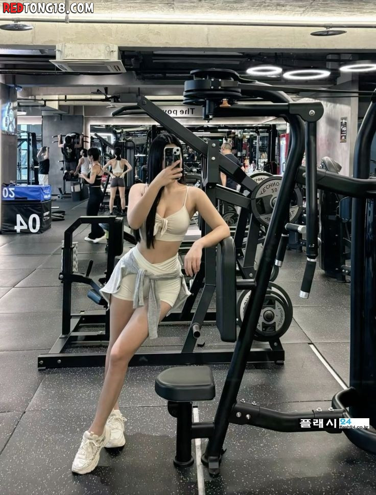 헬스장에 꼭 필요한 처자들