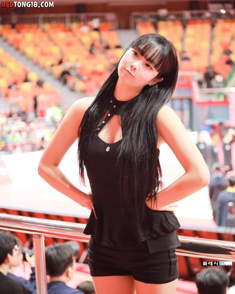 ㅇㅎ)치어리더 박슬비 탄탄한 흰팬츠