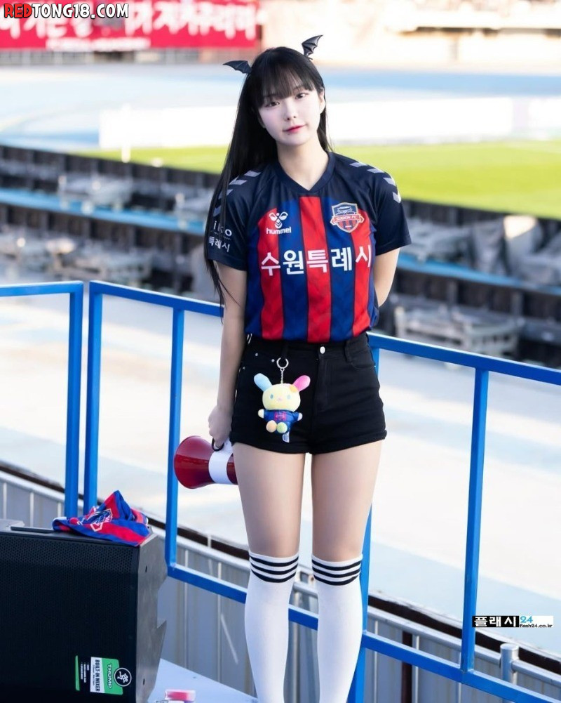 ㅇㅎ)치어리더 박슬비 탄탄한 흰팬츠