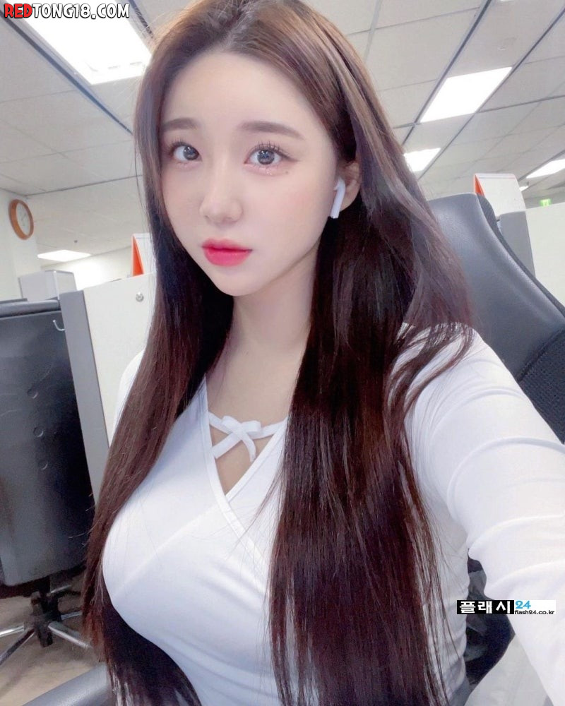 사이즈로 밀어 붙이는 치어리더 김현영