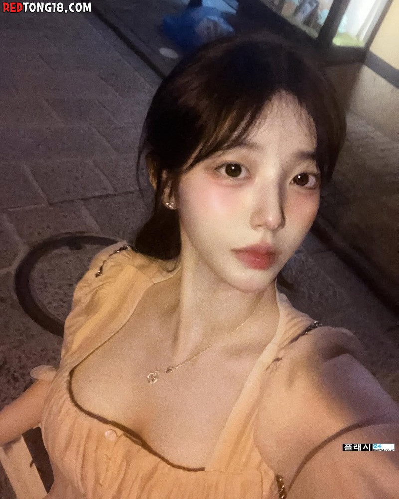 치지직 난리나게 만든 존예 신입 여캠 일로하