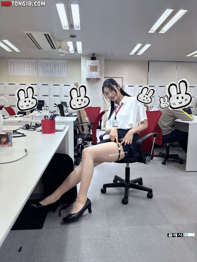 ㅇㅎ)임원 비서실 직원 출신 신인 배우 모리야 요시노