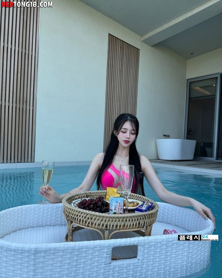 ㅇㅎ)해변에 나타난 카우걸 굴곡