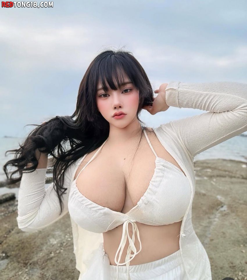 현실에서 볼수없는 가슴 크기