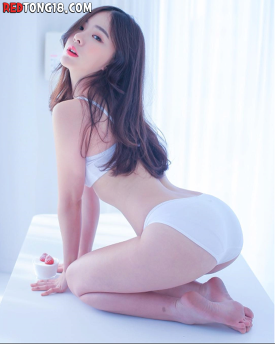 한때 남초에서 엄청난 인기였던 속옷 모델녀 하늘