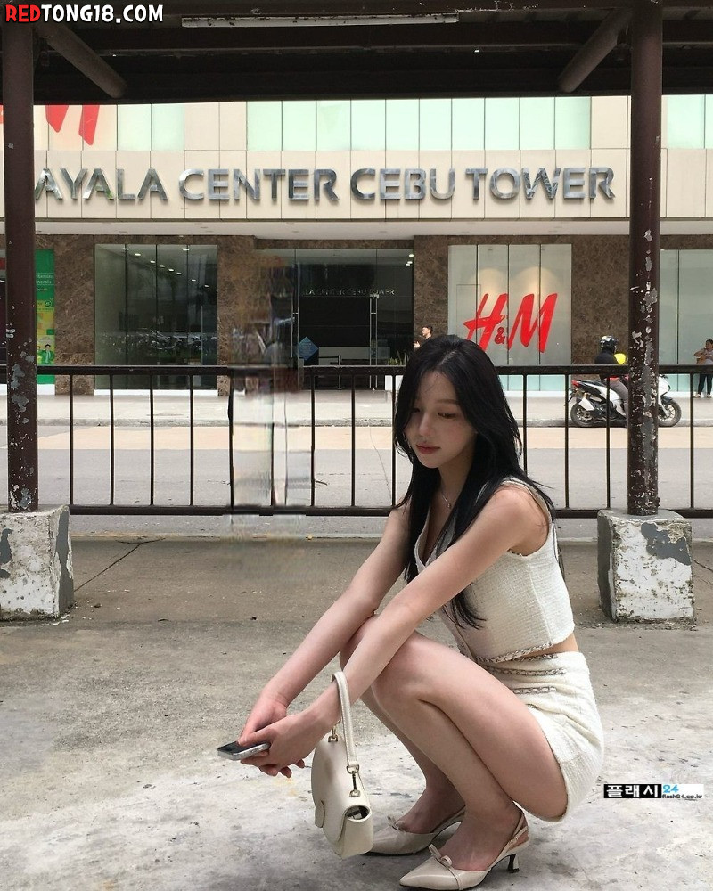 데이트룩에 충실한 처자