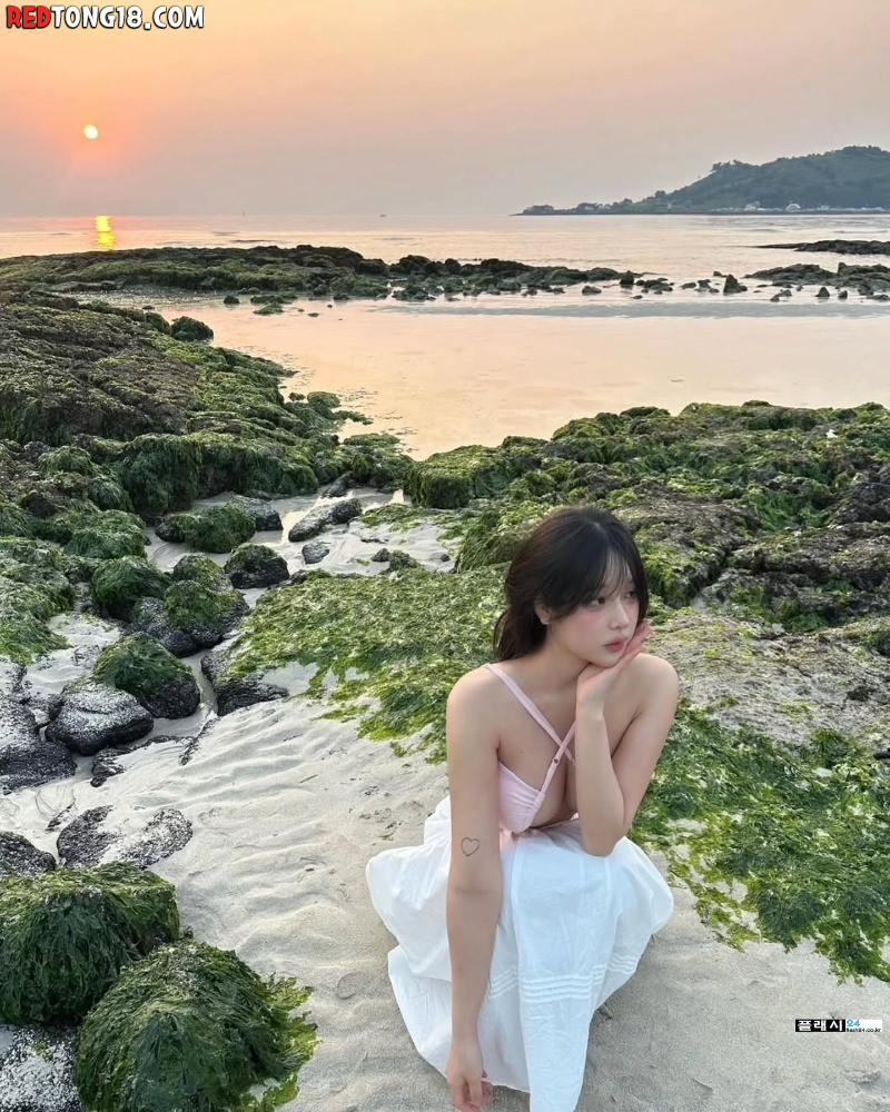 해변에서 연락처 엄청 물어보겠다