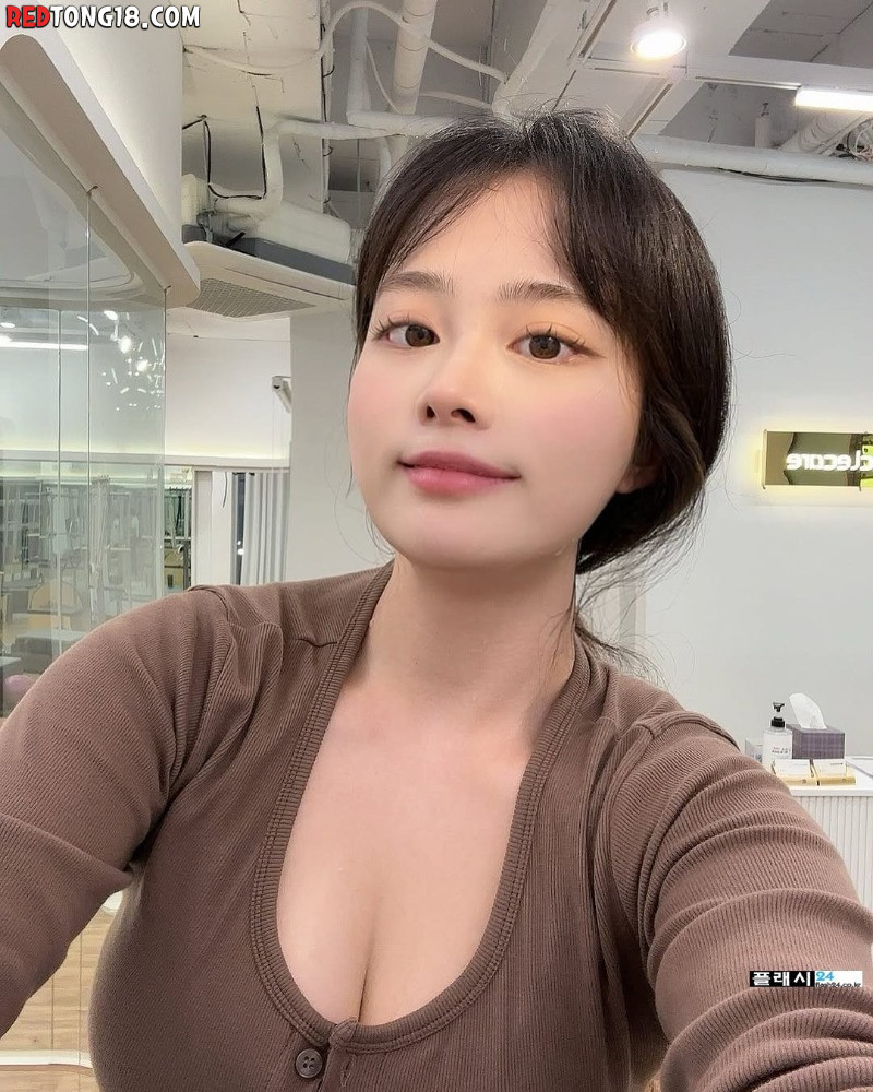 무거워 보이는 필라테스 강사 나은