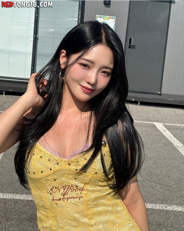 권은비 VS 노지선 같은 옷 몸매 대결