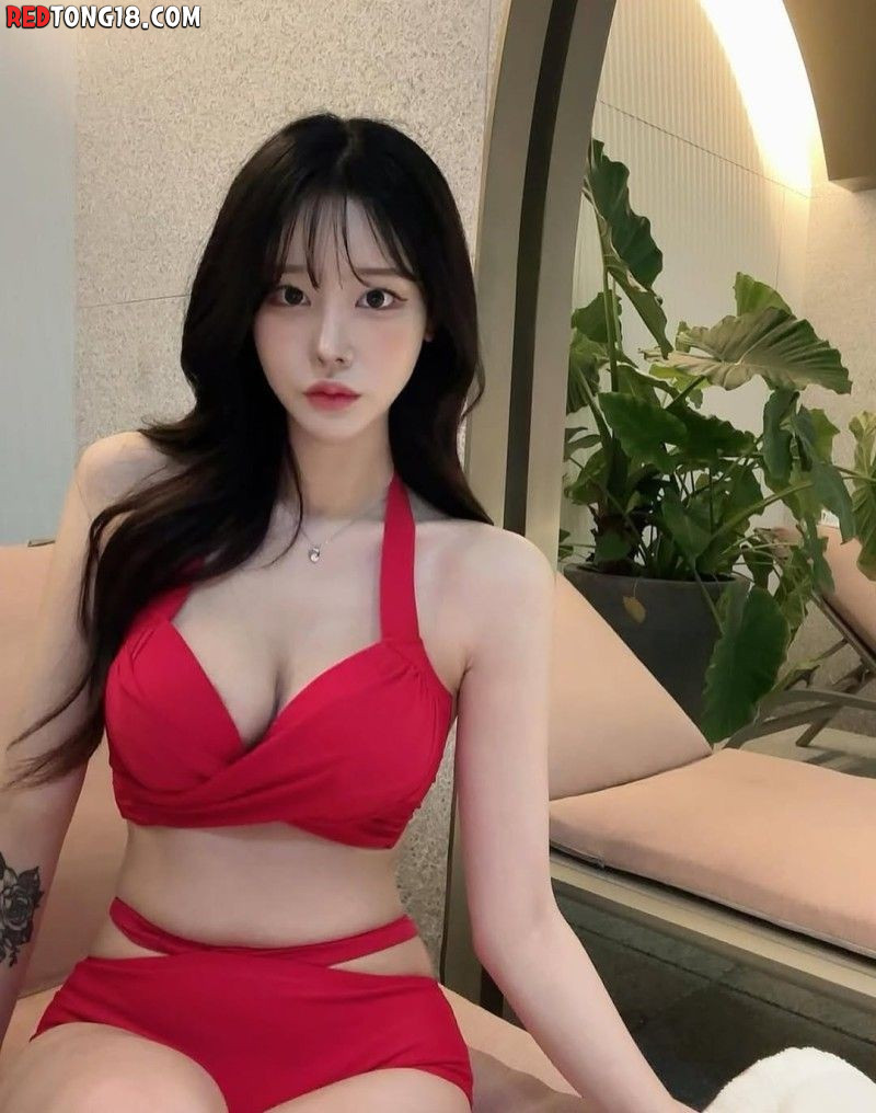 팬티 보일듯 ㄷㄷ 너무 짧은 치마