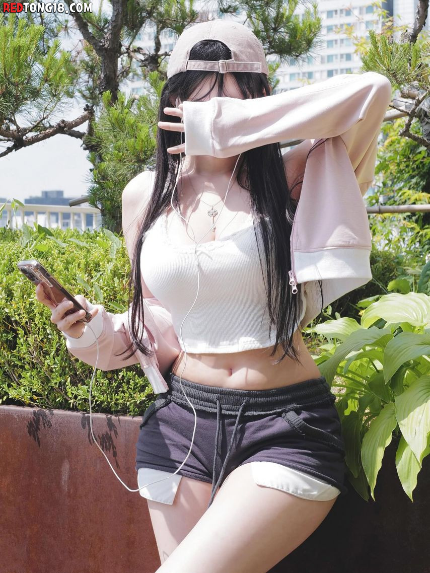 엘베 기다리는 누나 엉밑살