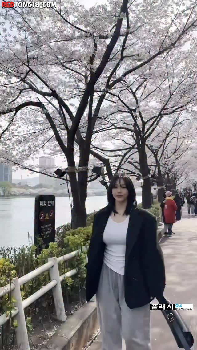 눈빛부터 지리게 만드는 그린