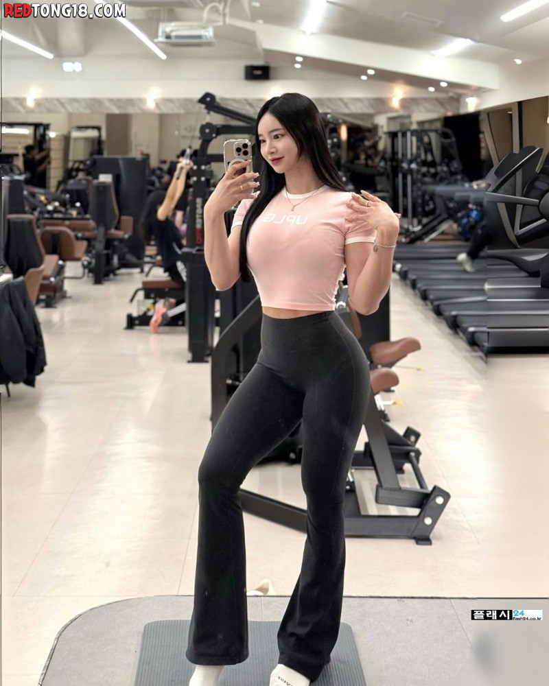 피트니스 모델 조윤아 운동후 셀카는 필수