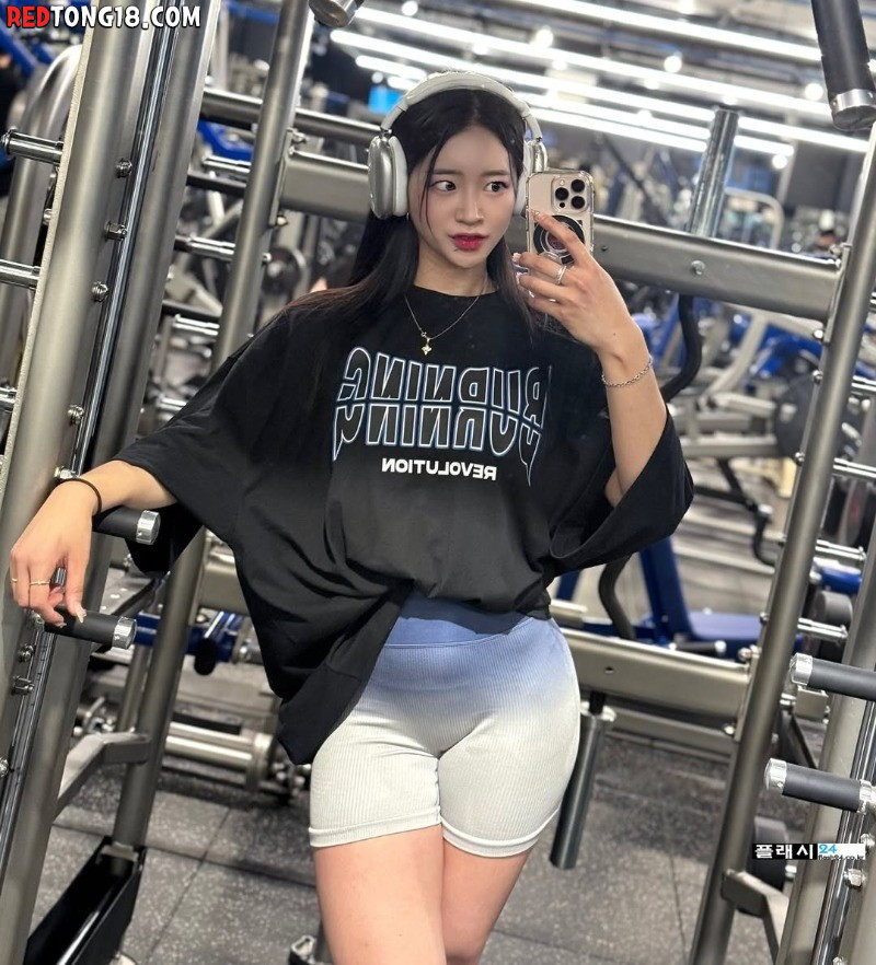 피트니스 모델 조윤아 운동후 셀카는 필수