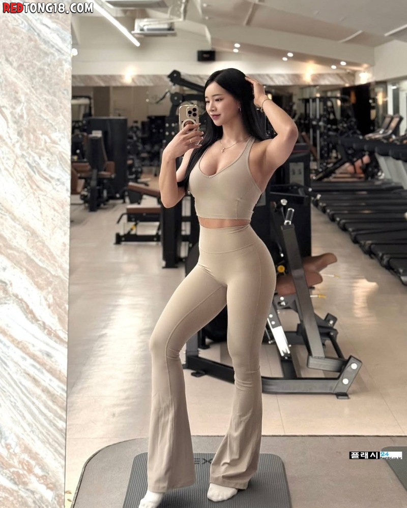 피트니스 모델 조윤아 운동후 셀카는 필수