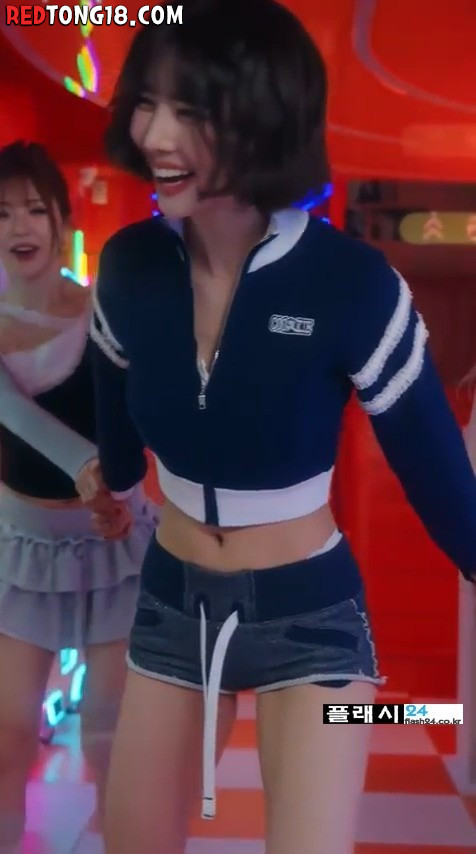 우아유 우현 핫팬츠 힙업
