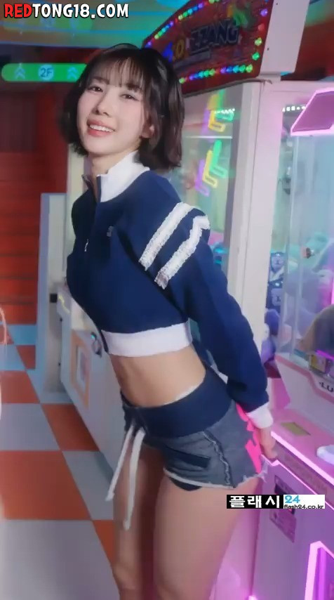 우아유 우현 핫팬츠 힙업